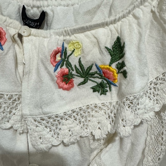Topshop White Embroidered Puff Sleeve Crop Blouse NWT Size 2 - Picture 2 of 5